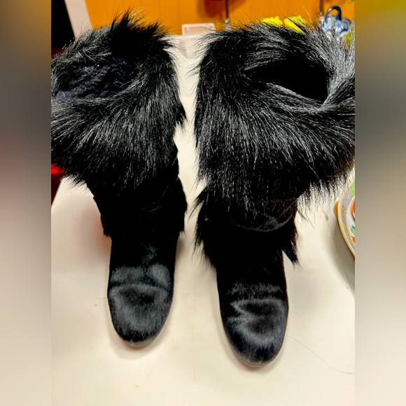 Tecnica Shoes - Tecnica Apres Fur Ski Boots with Black Goat Hair